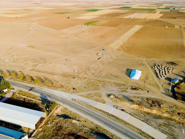 HATUNSARAY A GİRİŞ TE ANA YOL ÜZERİNDE SATILIK TİCARİ TARLA - Görsel 25