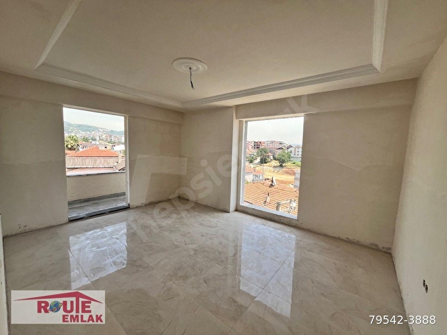 DERİNCE MERKEZ’DE SATILIK 2+1 DENİZ MANZARALI DAİRE