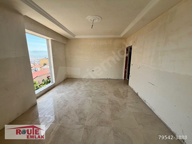 DERİNCE MERKEZ’DE SATILIK 2+1 DENİZ MANZARALI DAİRE - Görsel 4