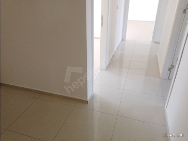 YEŞİLYURT ÜZÜMCÜ TAKSİ DURAĞININ YANINDA.KİRALIK TERASLI DAİRE             K.