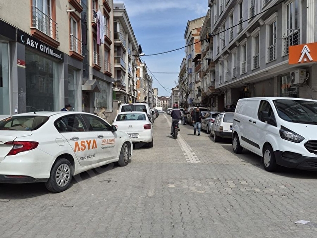 GÜZELYURT TA METROBÜSE YAKIN GENİŞ KULLANIŞLI 1+1 DAİRE - Görsel 13