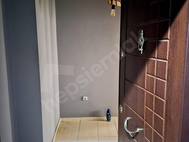 GÜZELYURT TA METROBÜSE YAKIN GENİŞ KULLANIŞLI 1+1 DAİRE - Görsel 5