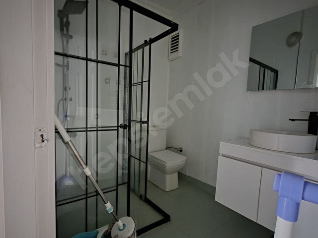 GÜZELYURT TA METROBÜSE YAKIN GENİŞ KULLANIŞLI 1+1 DAİRE - Görsel 10