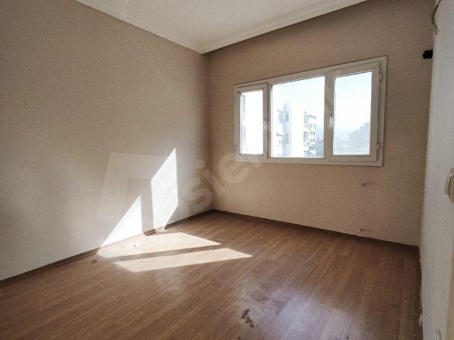 MEYDAN MAH .1+1 50 M2  3 KAT ASANSÖRLÜ  BALKONLU DAİRE - Görsel 4