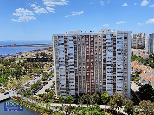Mavişehir Selçuk Blokları Manzaralı Ferah Satılık 3 + 1 Daire