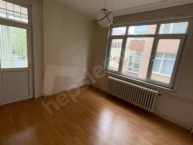 BAŞVEKİL EMLAKTAN ÇAPA ERSEVEN SİTESİ 1.KAT 3+1 95M2 DAİRE. - Görsel 3
