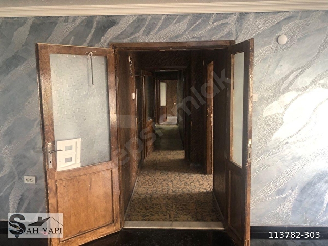 Alsancak Fuar yakını büyük köşe 4+1 daire - Görsel 8