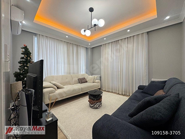 ROYALMAXDAN SİTEDE METRO TRAMWAY YAKINI 2+1 80 M² 1 KAT DAİRE - Görsel 6