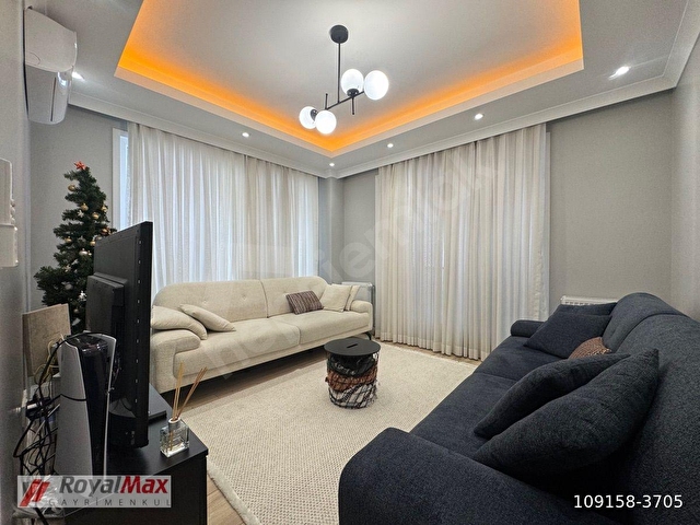 ROYALMAXDAN SİTEDE METRO TRAMWAY YAKINI 2+1 80 M² 1 KAT DAİRE - Görsel 8