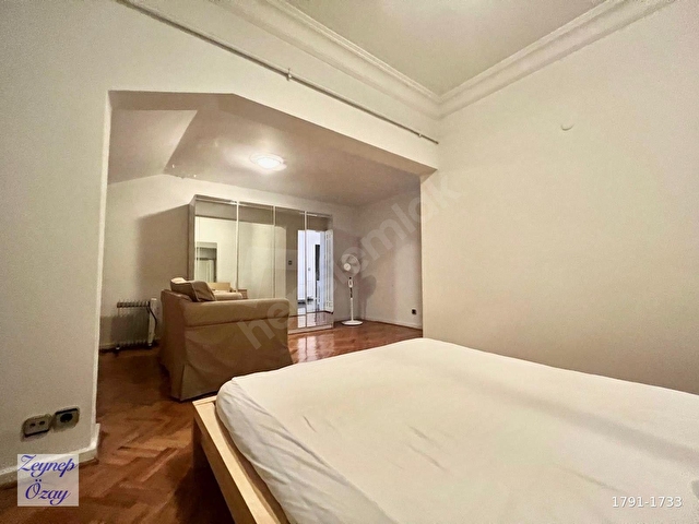 Bosphorus View Furnished Apartment for Rent in Gümüşsuyu - Görsel 15