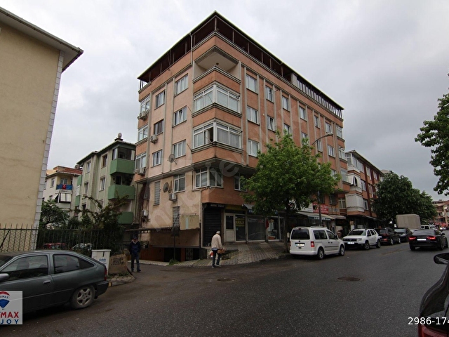 KÜÇÜKYALI MERKEZDE KATTA 2+1 KAPALI MUTFAK ÖN CEPHE İSKANLI