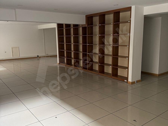 Alsancak Aksoy İş Hanında Tam Kat  Kiralık Ofis - Görsel 4