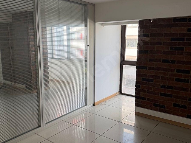 Alsancak Aksoy İş Hanında Tam Kat  Kiralık Ofis - Görsel 5
