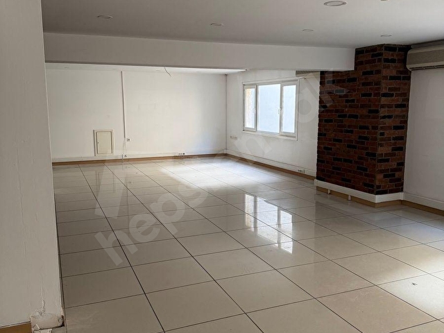 Alsancak Aksoy İş Hanında Tam Kat  Kiralık Ofis - Görsel 29