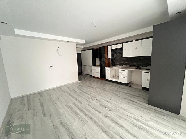 Çiğli Metro Market Arkası Mükemmel Konumda Satılık 1+1 daire - Görsel 4