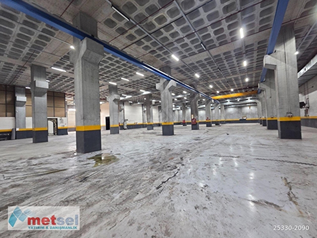 metsel AKÇABURGAZ SANAYİ 3600 m2 YÜKSEK TAVANLI DÜZ GİRİŞ İŞYERİ - Görsel 3