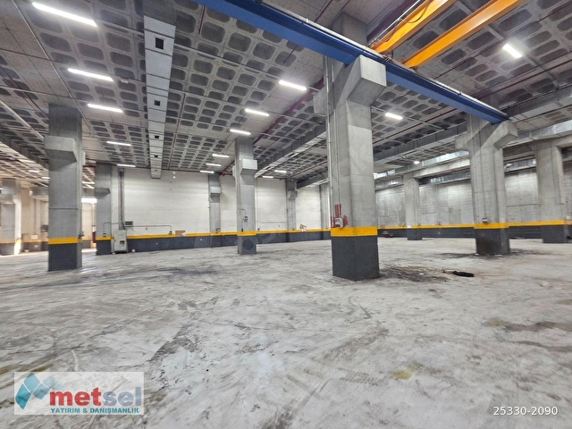 metsel AKÇABURGAZ SANAYİ 3600 m2 YÜKSEK TAVANLI DÜZ GİRİŞ İŞYERİ - Görsel 10