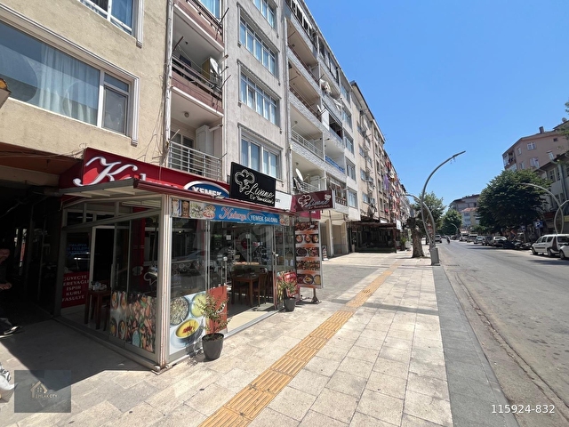 İSTANBUL CADDESİ ÜZERİ (98 M2(ARTI ÇIKMA ALANI) SATILIK DÜKKAN - Görsel 17