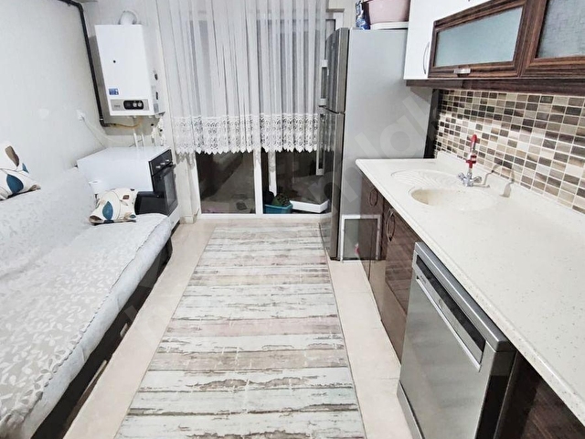 CADDE ÜZERİ ASANSÖRLÜ ULAŞIM YAKIN YENİ BİNADA KİRALIK 3+1 DAİRE - Görsel 2
