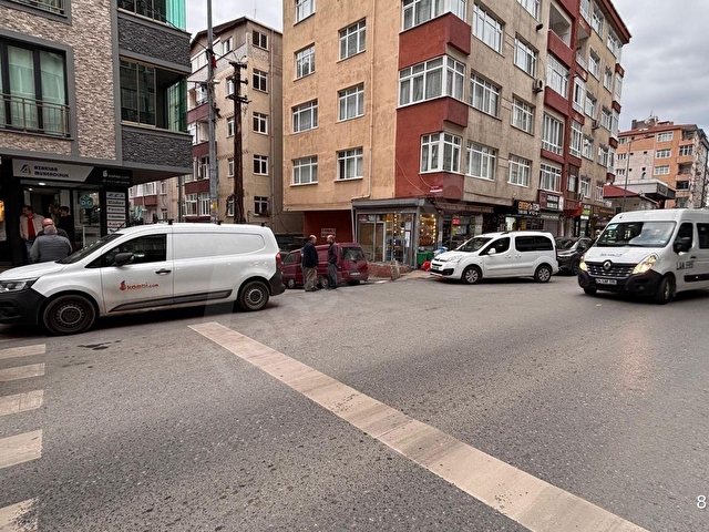 Güngörende Bağcılar Caddesi Üzerinde 40 M2 lik Kiralık Dükkan - Görsel 25