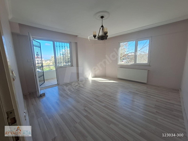 AYVALIK ADA EMLAKTAN ALİÇETİNKAYA MAHALLESİNDE KİRALIK DAİRE - Görsel 3