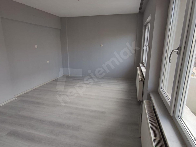 STM EMLAKTAN 600 EVLER MAHALLESİNDE KİRALIK ARA KAT 2+1 DAİRE - Görsel 24