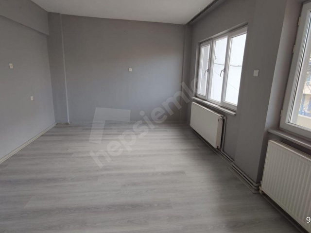 STM EMLAKTAN 600 EVLER MAHALLESİNDE KİRALIK ARA KAT 2+1 DAİRE - Görsel 3