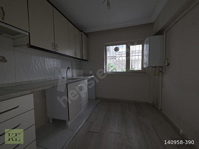 ANKARA SİNCAN MAREŞALDA 2+1 BAHÇE KATI SATILIK DAİRE - Görsel 8