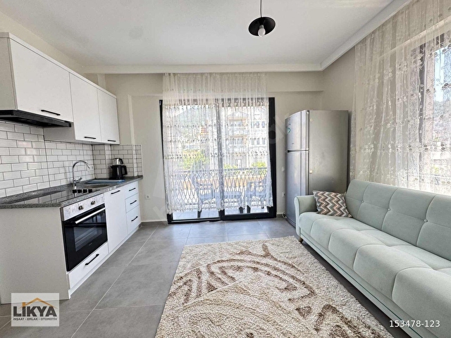 MERKEZİ KONUMDA 1+1 ASANSÖRLÜ ARA KAT DAİRE