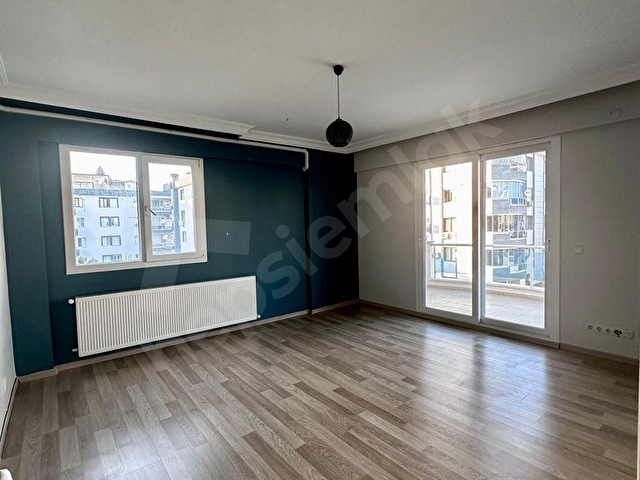 Kuşadası Şahan Sitesinde 3+1 Geniş ve Doğalgazlı Daire - Görsel 9