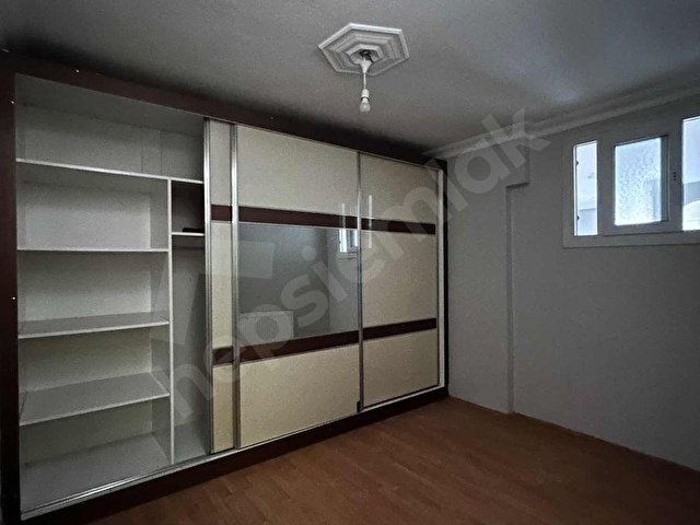 Şehitler Mahallesinde Kiralık 3+1 Daire - Görsel 5