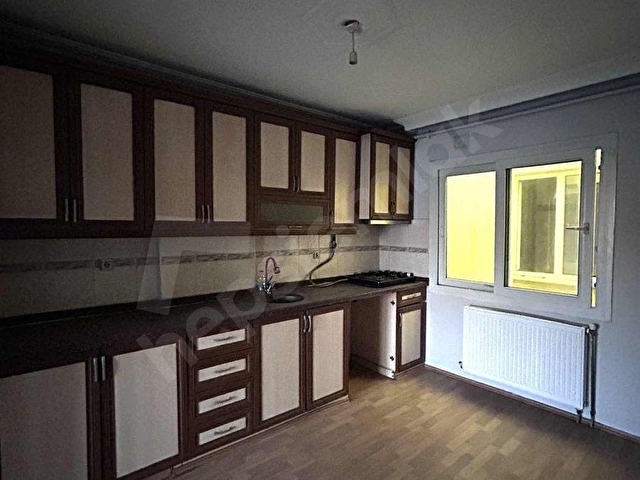 Şehitler Mahallesinde Kiralık 3+1 Daire - Görsel 9