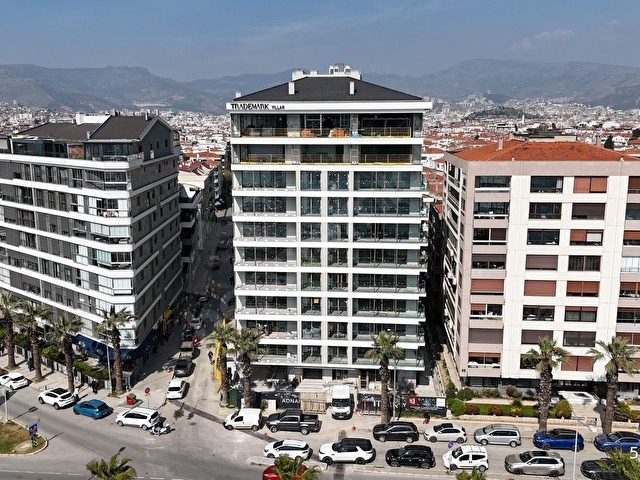 İzmir Bostanlı Yalı Trademark Yıllar Ap Satılık 2+1 100 m² Daire