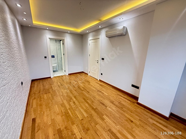 ÜSKÜDAR ÇENGELKÖY ERGUVAN EVLERİNDE SATILIK 3+1 ÜST DÜBLEKS FIRSAT DAİRE - Görsel 17