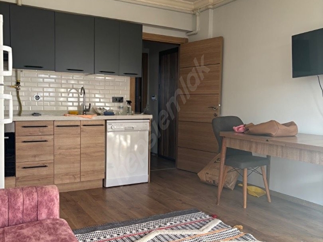 Paşakent yeni bina 1 kat eşyalı komisyon yok depozito yok