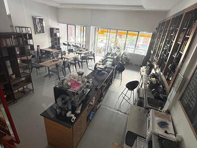 Halitağa Caddesinde 400 m² 3 Katlı Devren Kiralık - Görsel 3