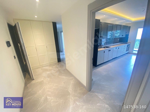 KEY HOUSETAN GÜLPARK SİTESİNDE KİRALIK 3+1 LUX DAİRE - Görsel 3