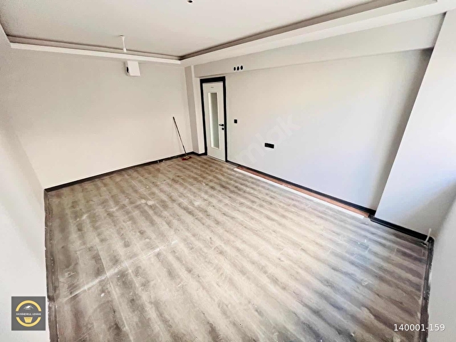 CADDE ÜZERİ MERKEZİ KONUMDA,GENİŞ KULLANIŞLI 2+1 SIFIR DAİRE!!! - Görsel 15