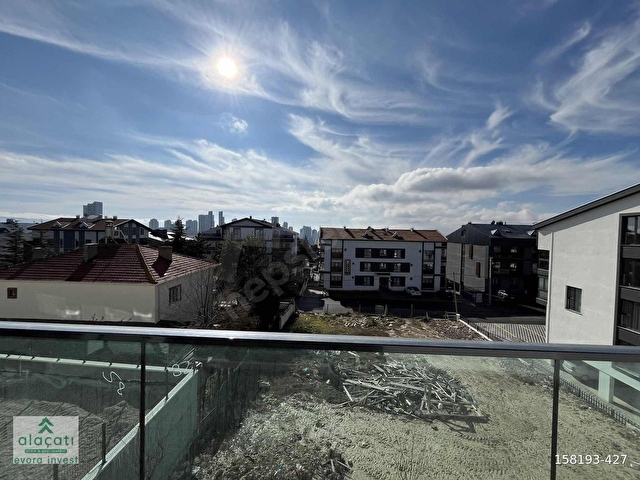 ALAÇATIDAN MERKEZİ KONUMDA KİRALIK 2+1 DÜZ GÜNEY CEPHE DAİRE - Görsel 22