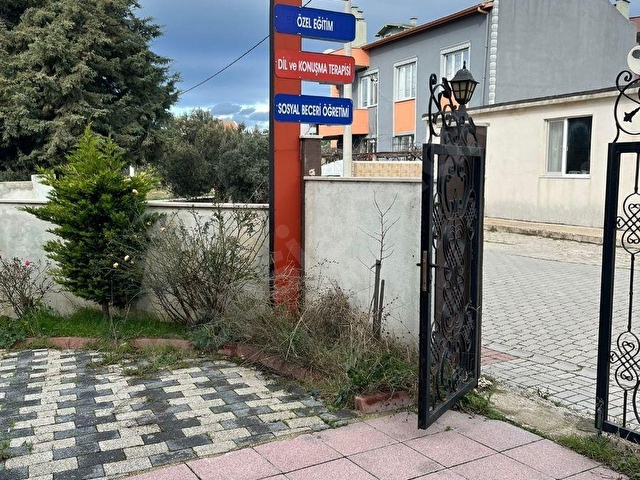 SE&AS EXCLUSIVE: NEZİH SEMTTE 6+1 LÜKS BAHÇELİ VİLLA! - Görsel 6