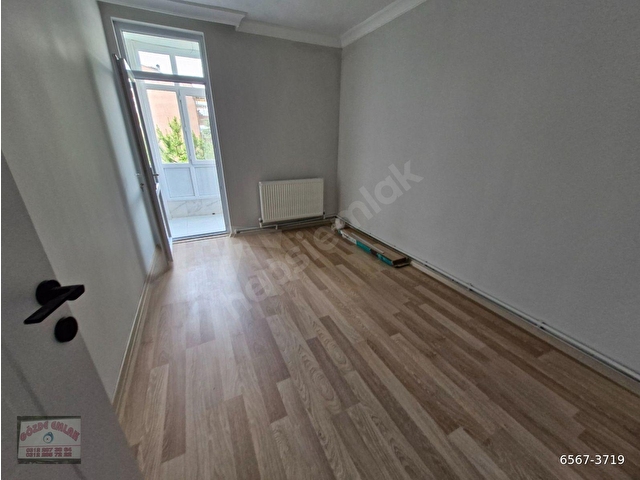 GÖZDEDEN ÜÇGEN ÇARŞI YANI  SIFIR YAPILI ARAKATTA 2+L - Görsel 25
