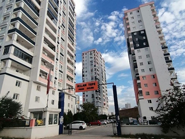 STADYUMA YAKIN SHELL PETROL ARKASI OKUL KARŞISINDA KİRALIK 2+1 DAİRE