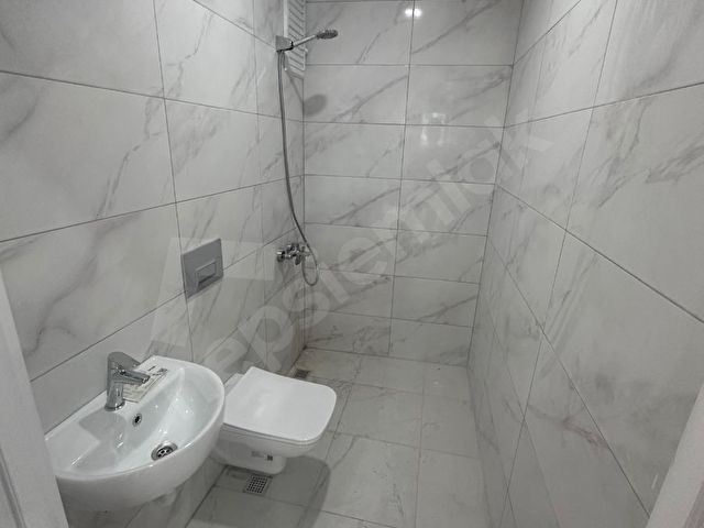 TELSİZDE 120M2 GENİŞ YENİ BİNA 2+1 BOŞ DAİRE. - Görsel 6