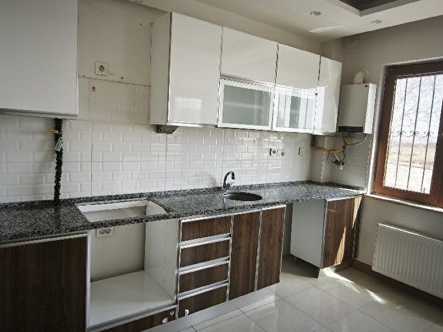 BİLGİNOĞLU EMLAKTAN AKGEDİK TOKİ DE 2+1 YÜKSEK ZEMİN - Görsel 13
