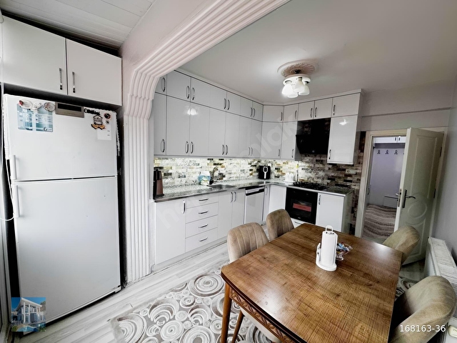BUDAKTAN KOŞUYOLUNDA SATILIK CADDE CEPHELİ BAKIMLI 2+1 DAİRE - Görsel 2