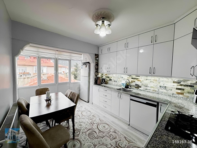 BUDAKTAN KOŞUYOLUNDA SATILIK CADDE CEPHELİ BAKIMLI 2+1 DAİRE - Görsel 4