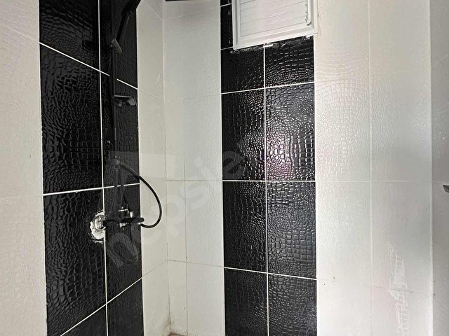 HASTANE YAKINI SİTE İÇERİSİNDE FERAH VE KULLANIŞLI YÜKSEK GİRİŞ - Görsel 27