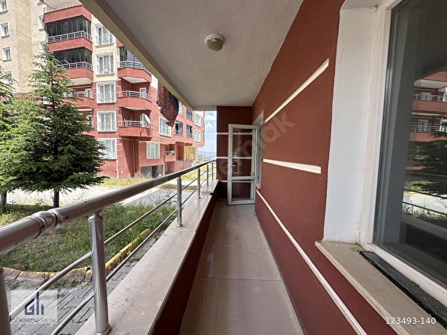 HASTANE YAKINI SİTE İÇERİSİNDE FERAH VE KULLANIŞLI YÜKSEK GİRİŞ - Görsel 29