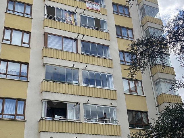 ERGAZİ MAH STAR SİTESİNDE 3+1 KİLERLİ PEYZAJ MANZARALI ARA KATTA