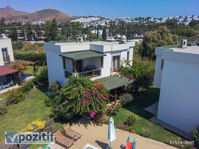 Bodrum Akyarlar Da Satilik Denize Sifir Genis Villa 51524 3697 Hurriyet Emlak